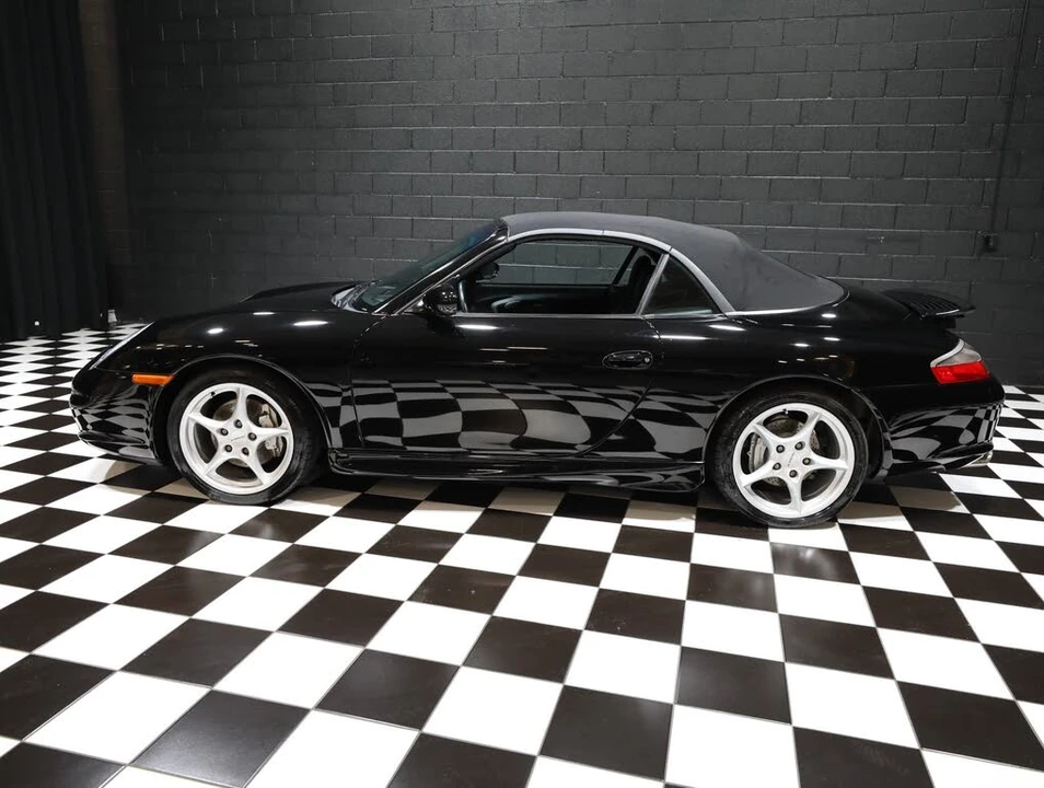 2003 Porsche 996 Carrera 4 - Image 7 of 31