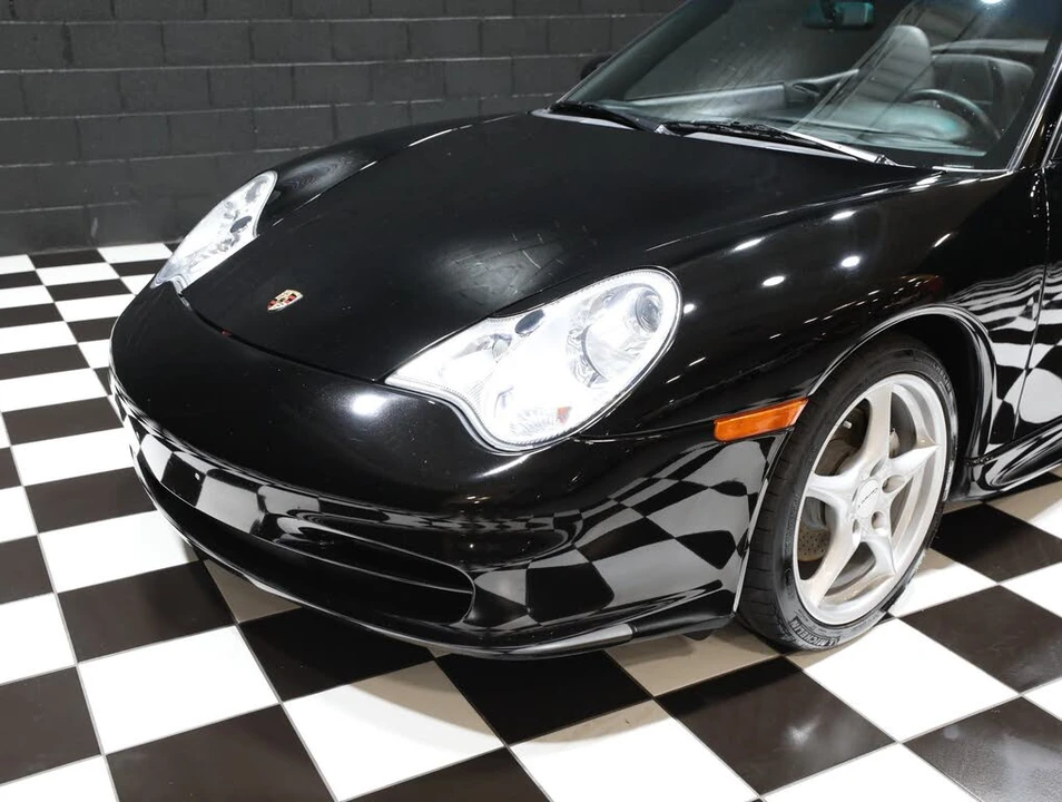 2003 Porsche 996 Carrera 4 - Image 14 of 31