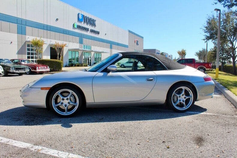 2003 Porsche 996 Carrera 4 - Image 10 of 31