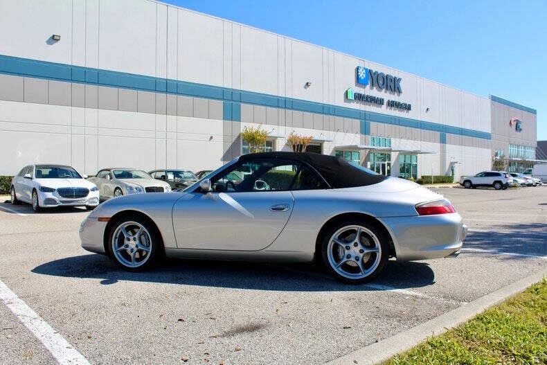 2003 Porsche 996 Carrera 4 - Image 11 of 31