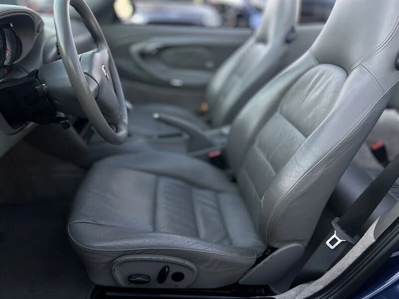 2003 Porsche 996 Carrera 4 - Image 19 of 31