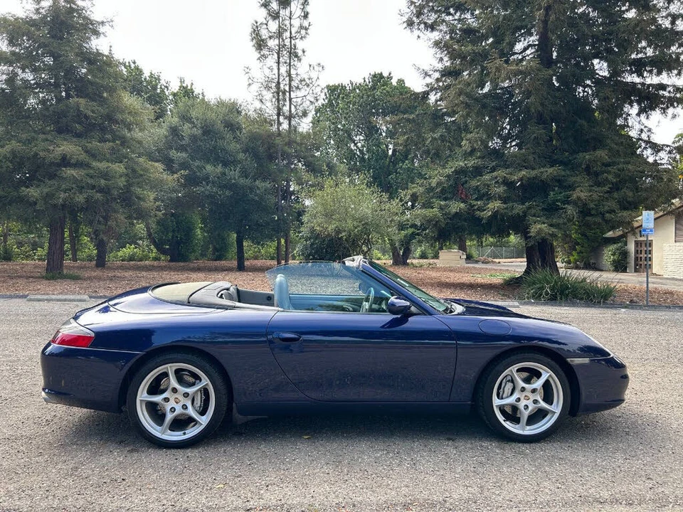 2003 Porsche 996 Carrera 4 - Image 16 of 31