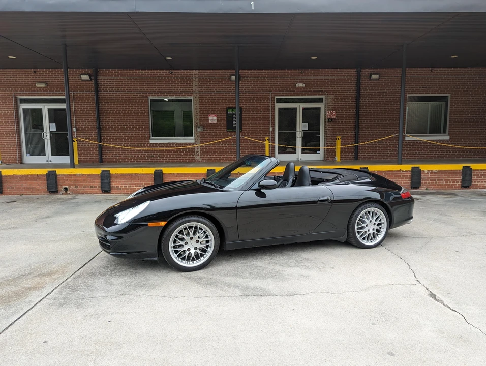 2003 Porsche 996 Carrera 4 - Image 11 of 31