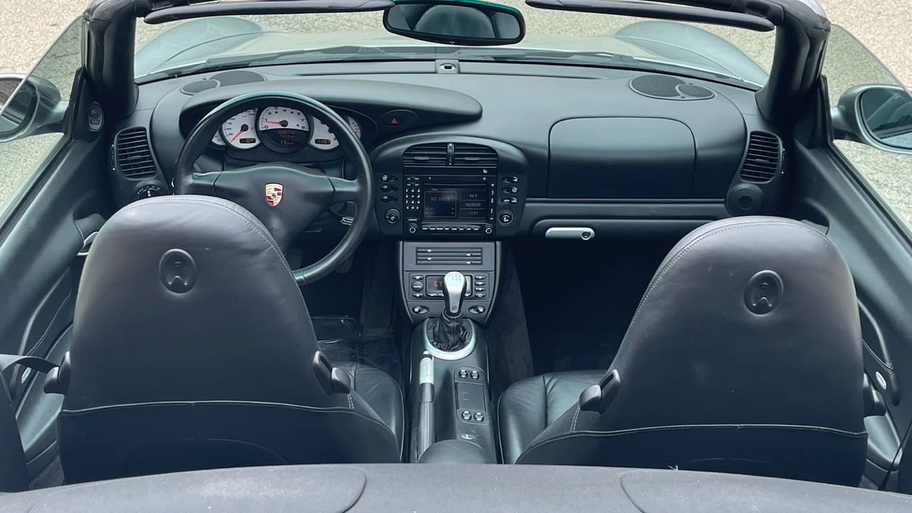 2003 Porsche 996 Carrera 4 - Image 5 of 19