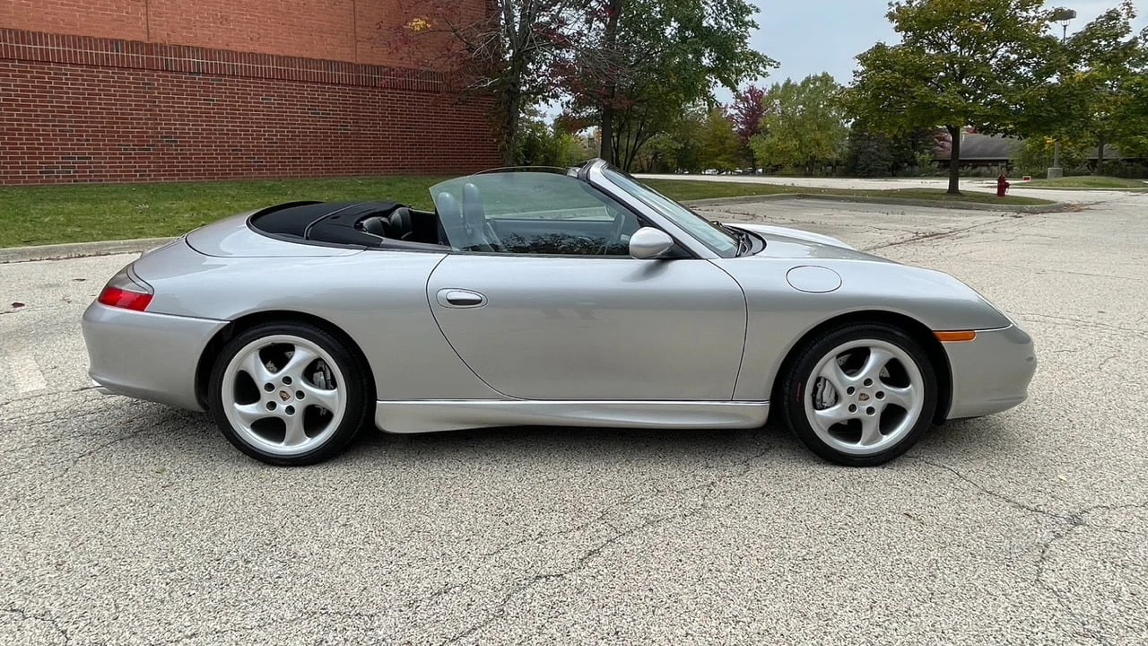 2003 Porsche 996 Carrera 4 - Image 16 of 19