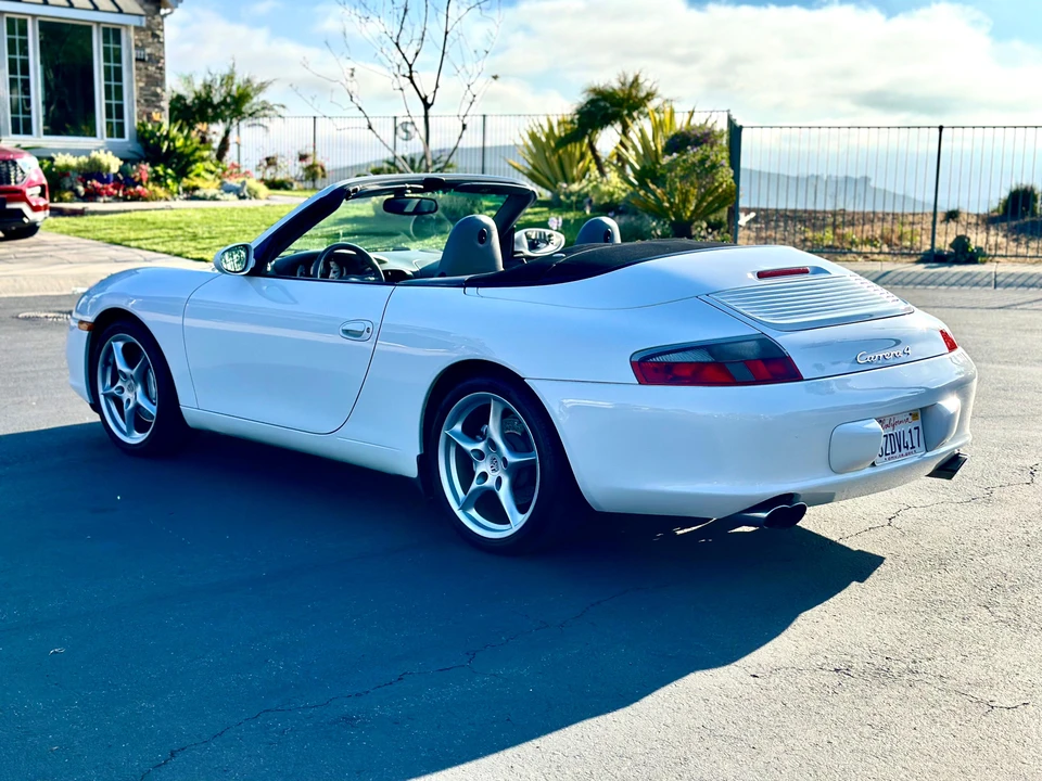 2003 Porsche 996 Carrera 4 - Image 9 of 31