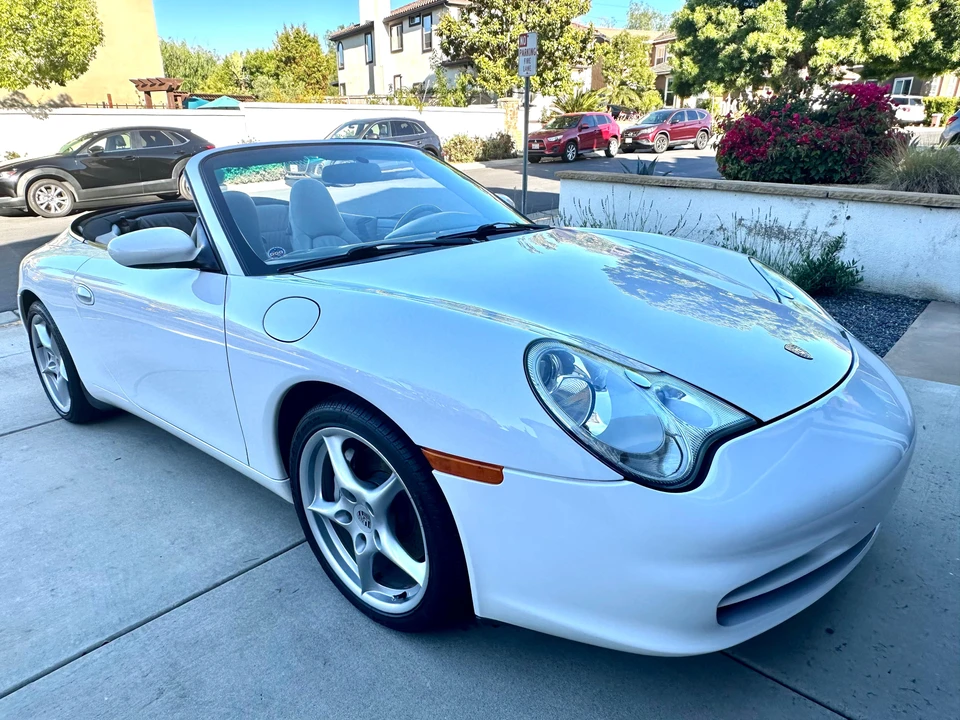 2003 Porsche 996 Carrera 4 - Image 14 of 31