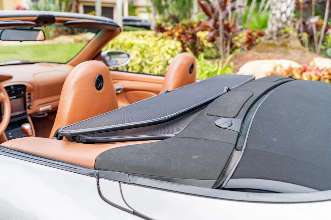 2003 Porsche 996 Carrera - Image 27 of 31