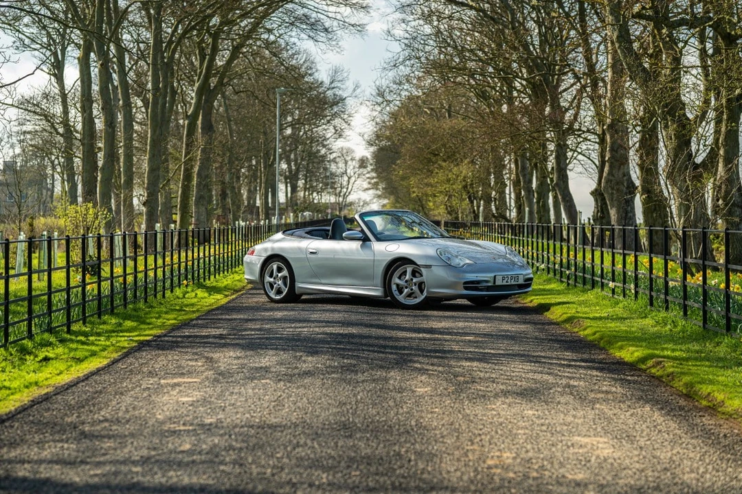 2003 Porsche 996 Carrera 4 - Image 20 of 30