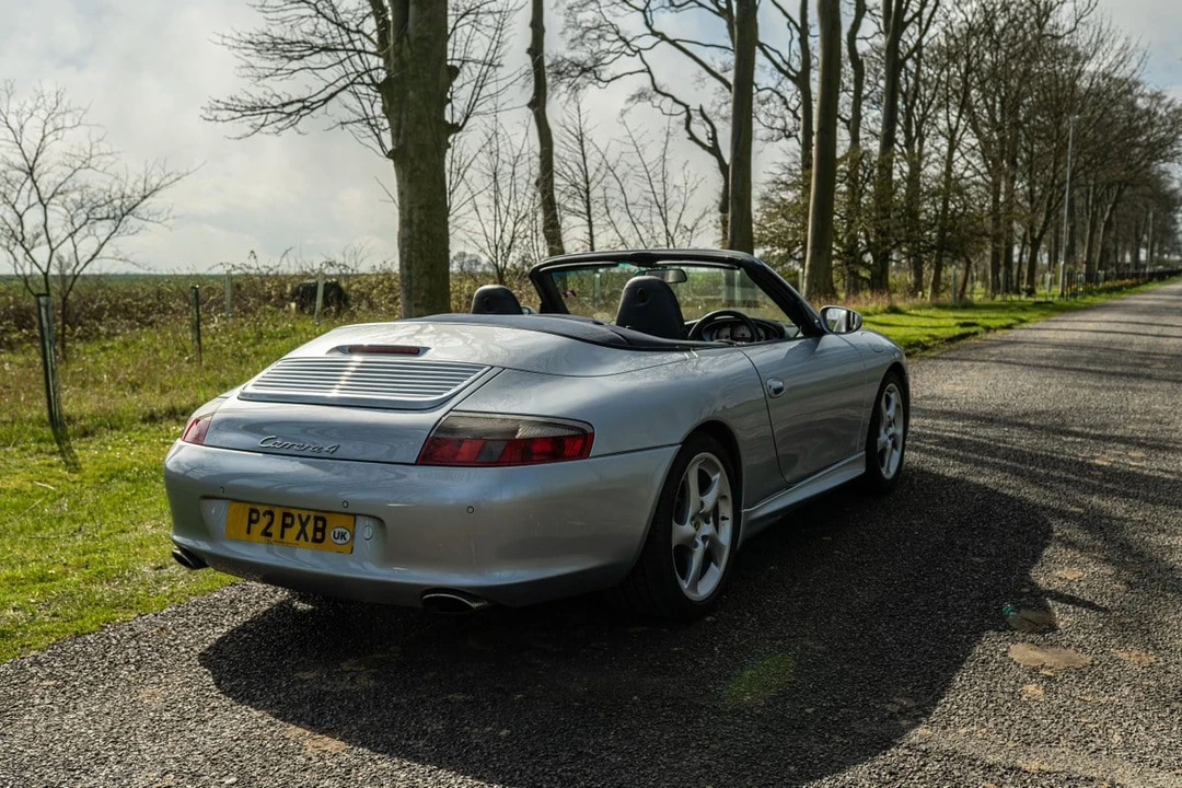 2003 Porsche 996 Carrera 4 - Image 19 of 30