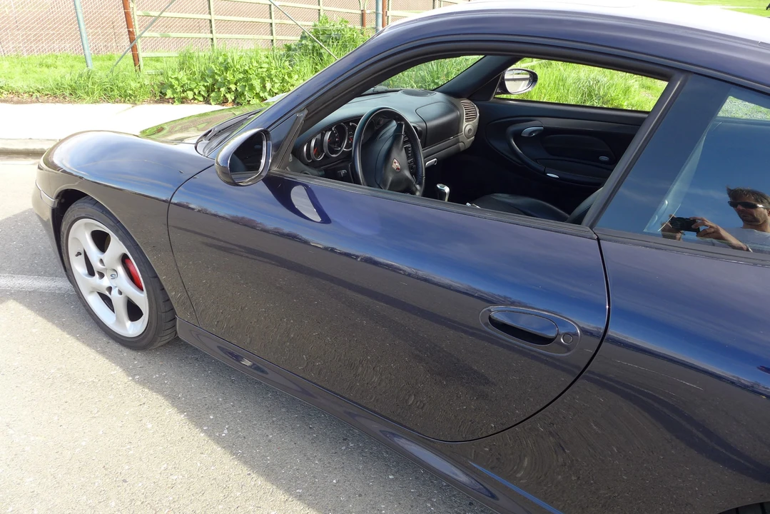 2003 Porsche 996 Carrera 4S - Image 25 of 31