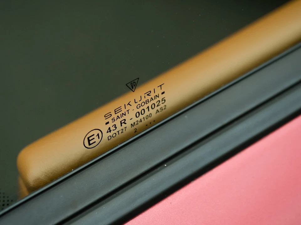 2003 Porsche 996 Carrera 4S - Image 24 of 31