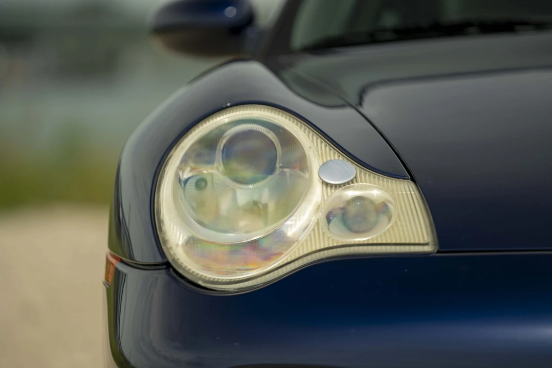 2003 Porsche 996 Carrera 4S - Image 25 of 31