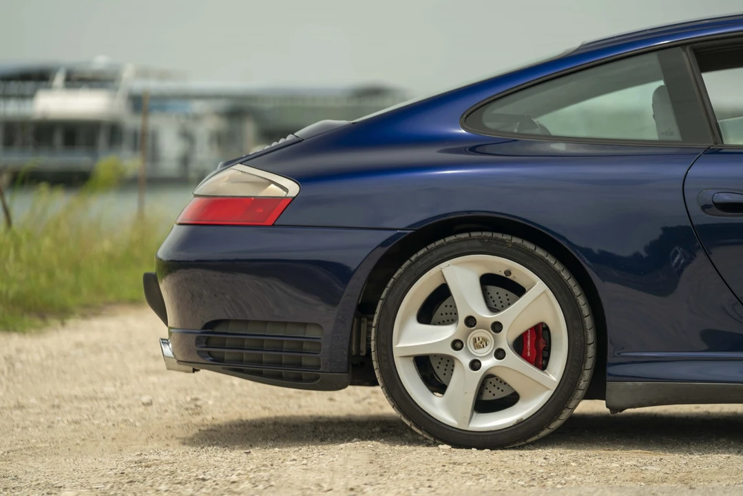 2003 Porsche 996 Carrera 4S - Image 22 of 31