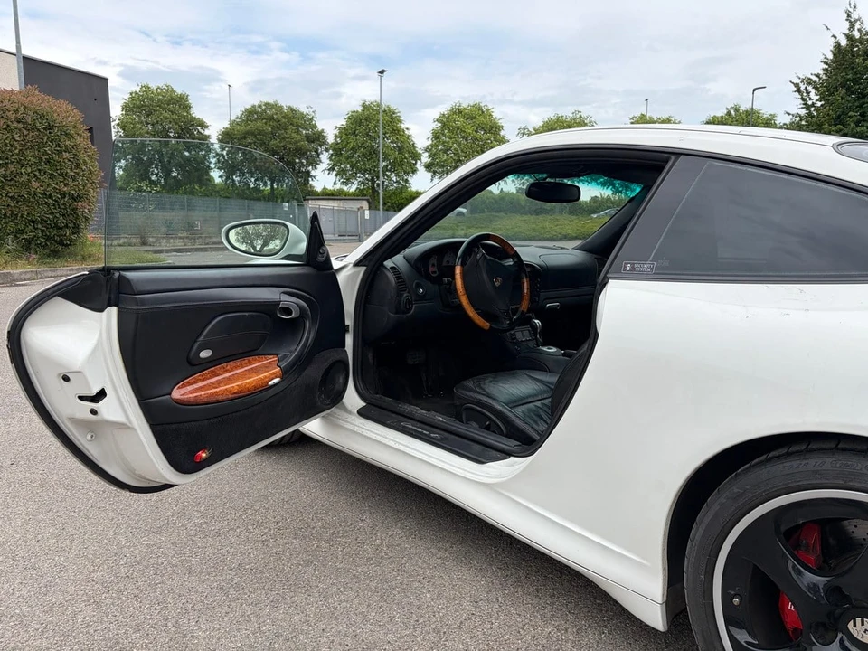 2003 Porsche 996 Carrera 4S - Image 11 of 31