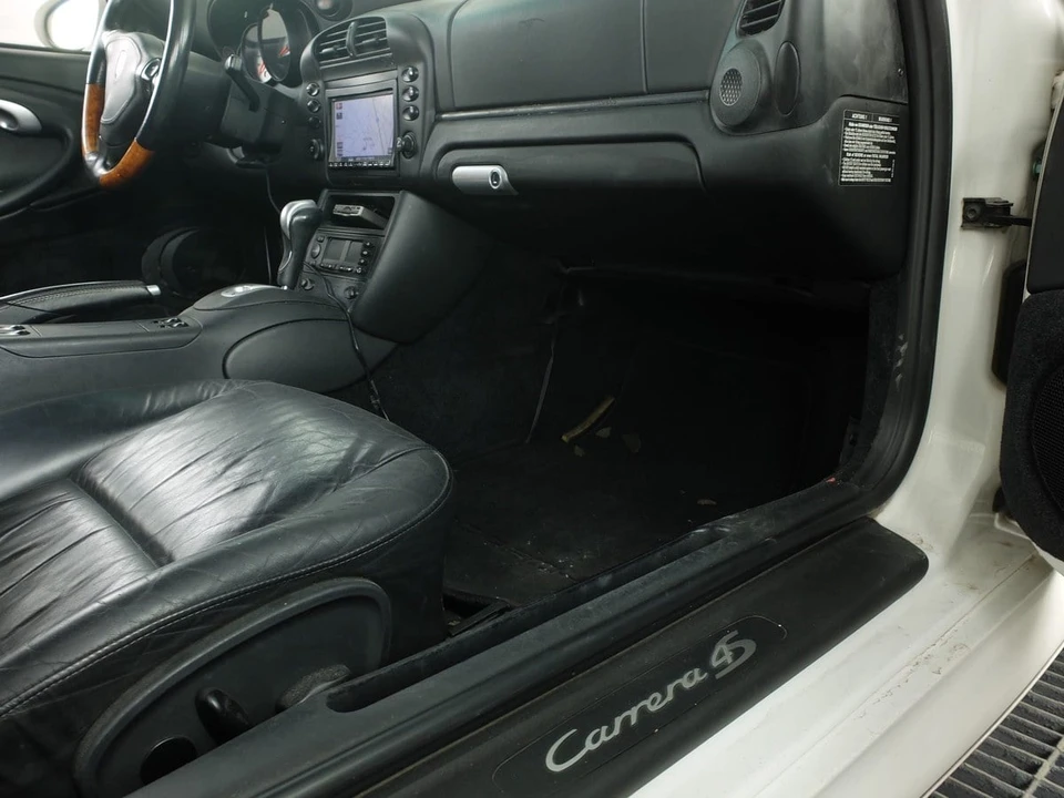 2003 Porsche 996 Carrera 4S - Image 12 of 31