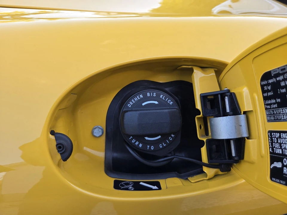 2003 Porsche 996 Carrera 4S - Image 25 of 31