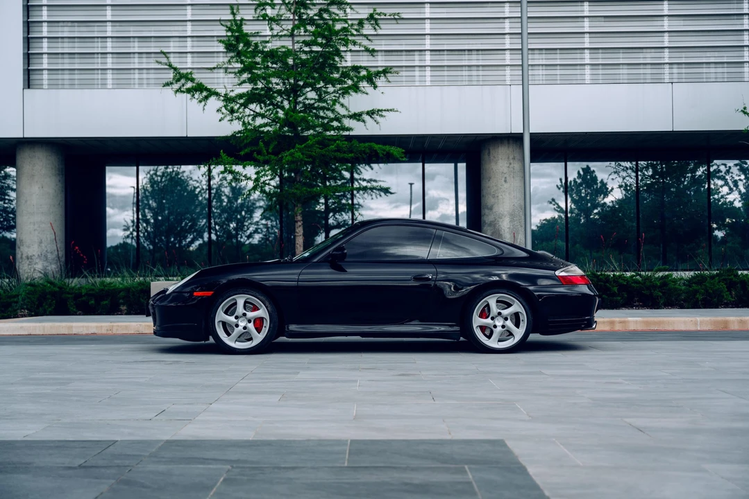 2003 Porsche 996 Carrera 4S - Image 18 of 31