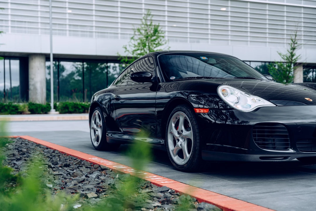 2003 Porsche 996 Carrera 4S - Image 27 of 31