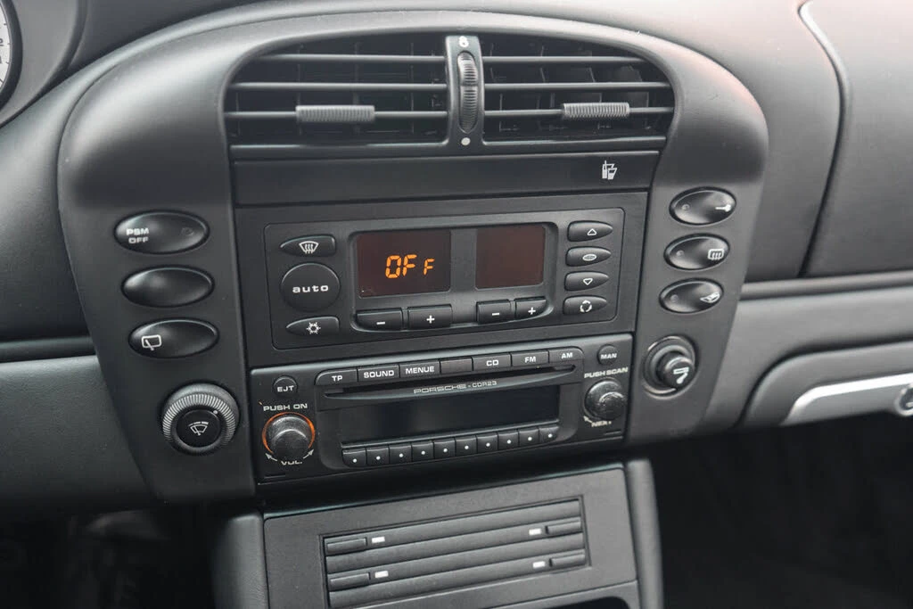 2003 Porsche 996 Carrera 4S - Image 15 of 31