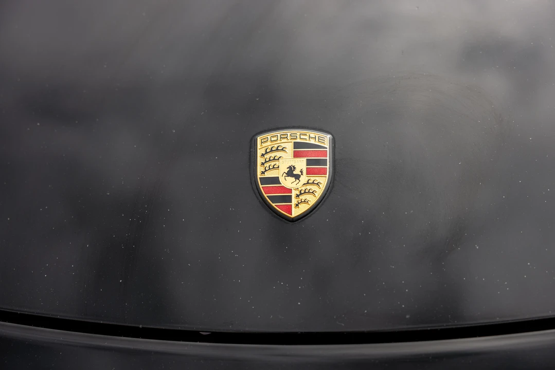 2003 Porsche 996 Carrera 4S - Image 10 of 31