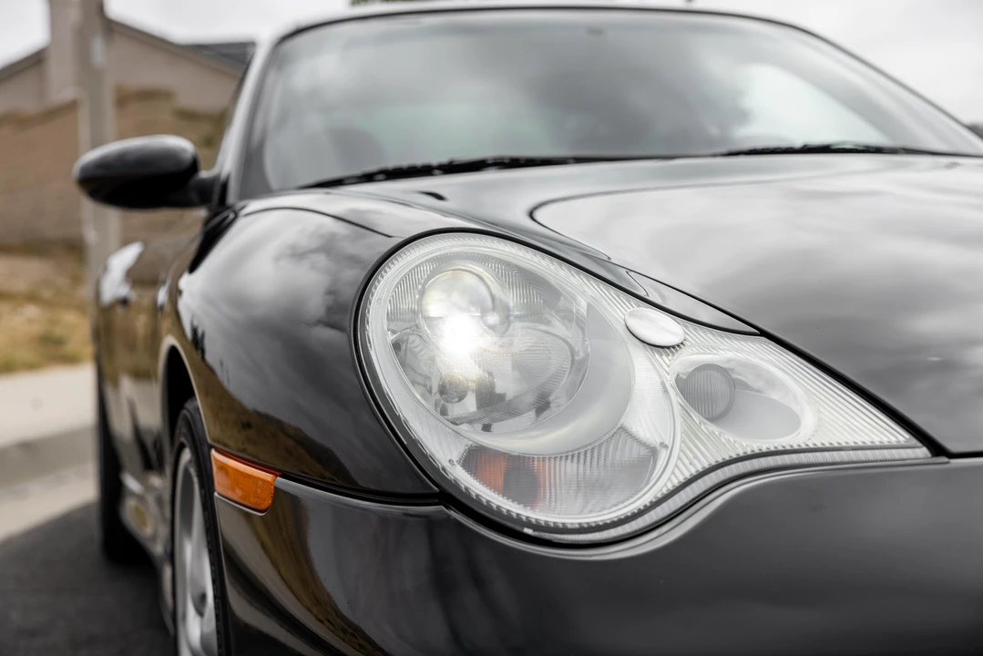 2003 Porsche 996 Carrera 4S - Image 9 of 31