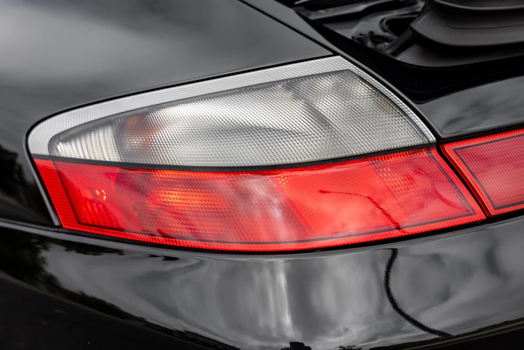 2003 Porsche 996 Carrera 4S - Image 13 of 31