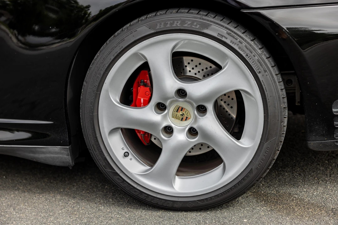 2003 Porsche 996 Carrera 4S - Image 25 of 31