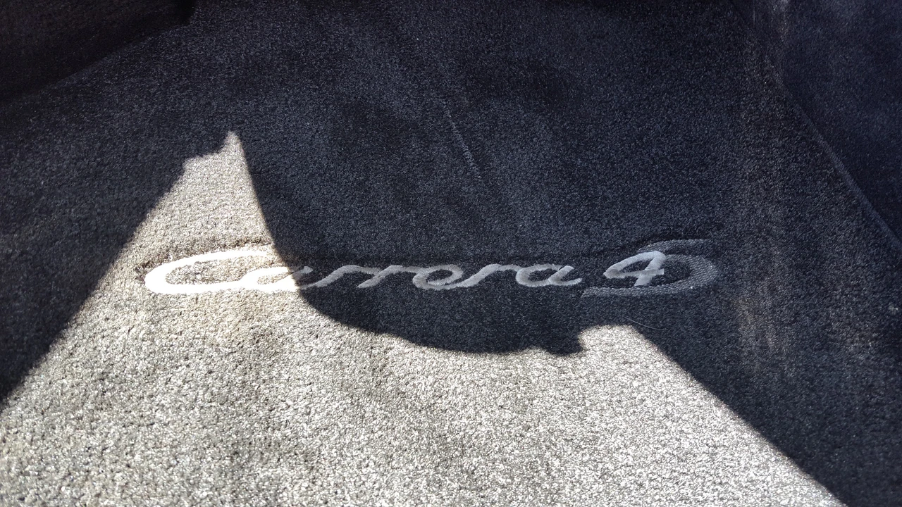 2003 Porsche 996 Carrera 4S - Image 26 of 31