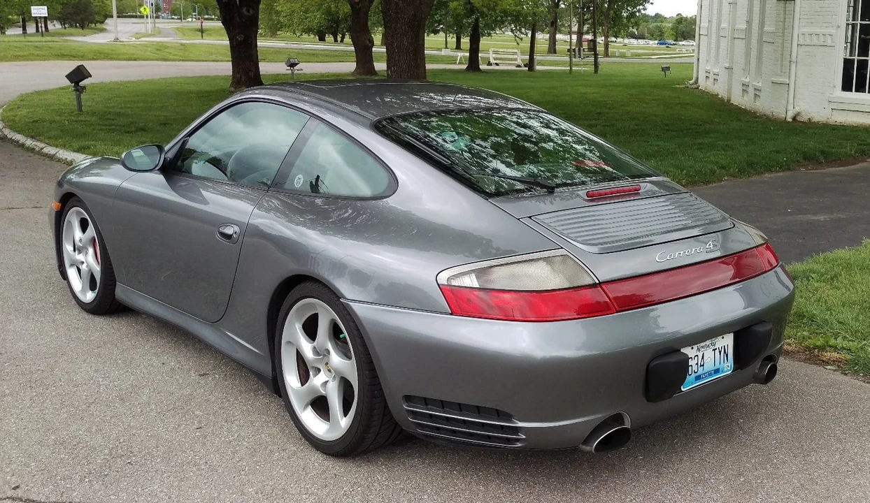 2003 Porsche 996 Carrera 4S - Image 10 of 31