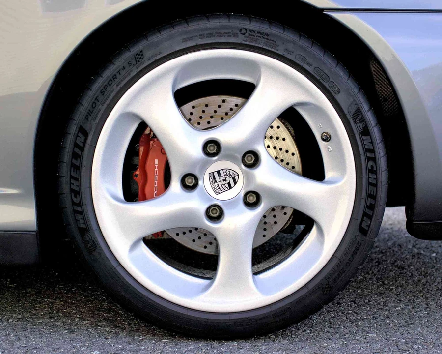 2003 Porsche 996 Carrera 4S - Image 9 of 10