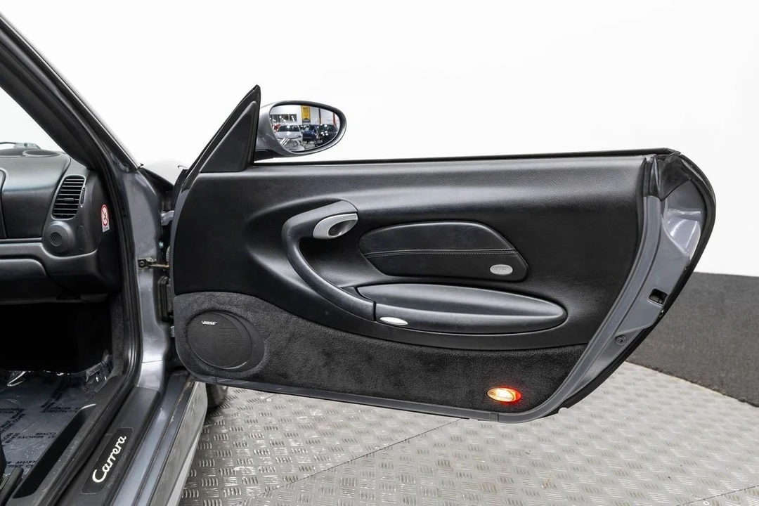 2003 Porsche 996 Carrera - Image 13 of 31
