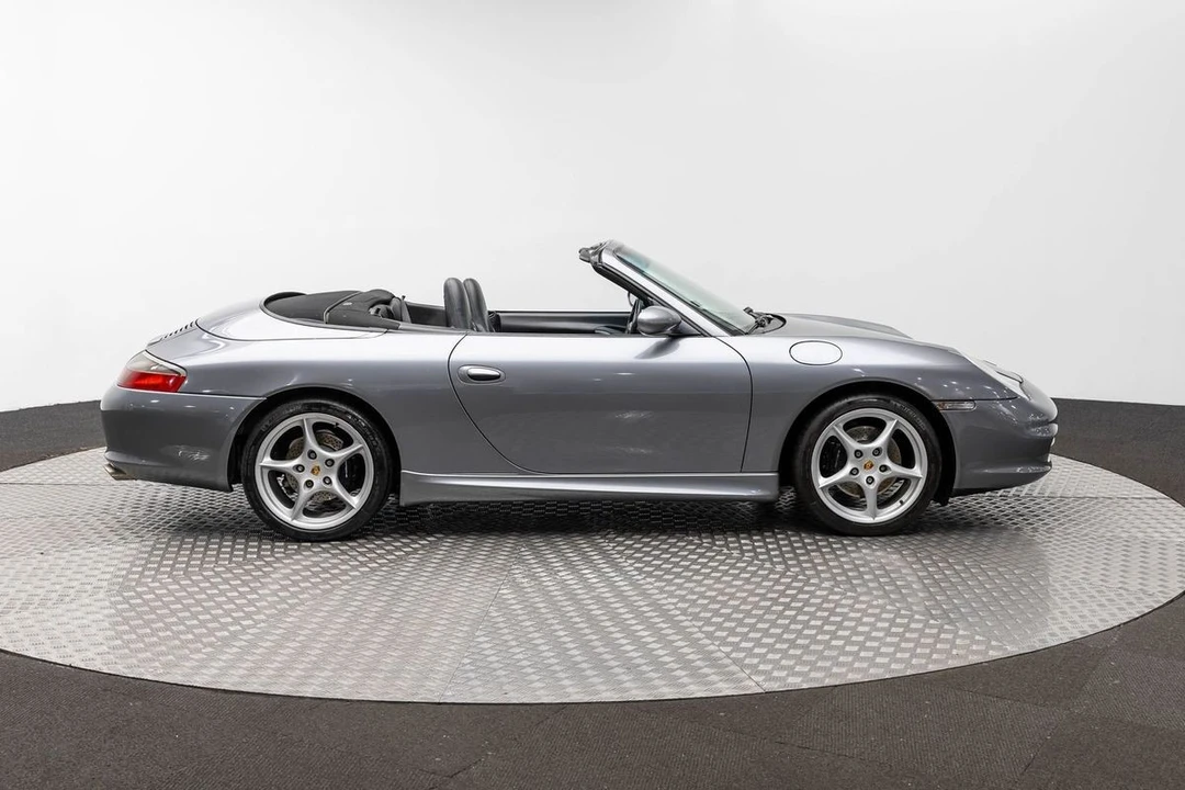 2003 Porsche 996 Carrera - Image 9 of 31