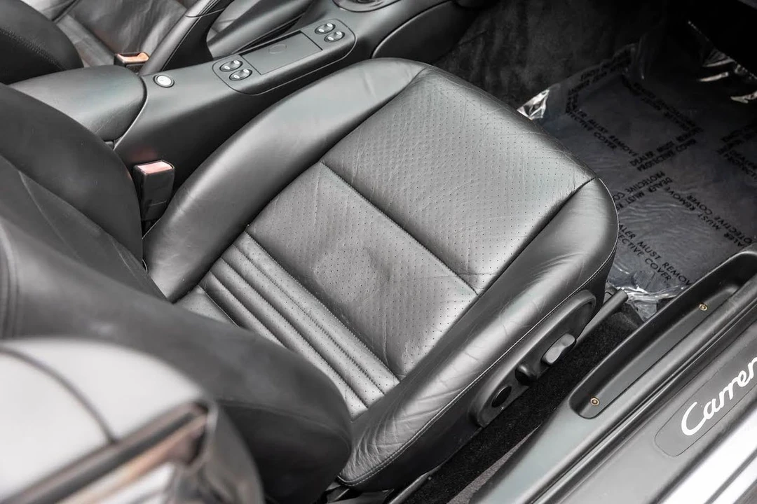 2003 Porsche 996 Carrera - Image 29 of 31