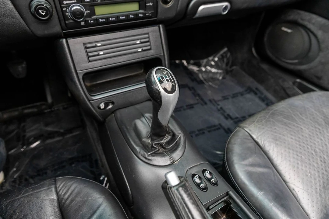 2003 Porsche 996 Carrera - Image 27 of 31