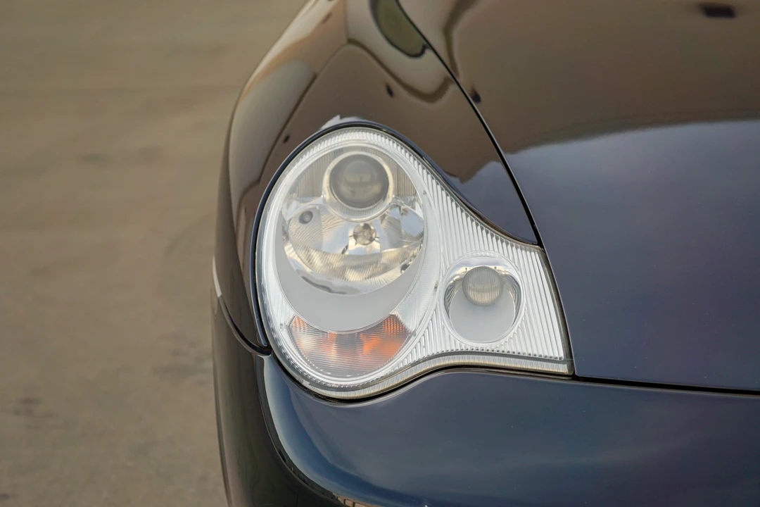 2003 Porsche 996 Carrera - Image 29 of 31