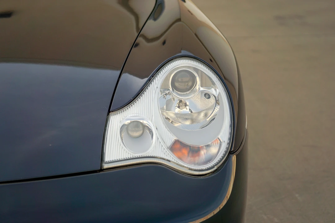 2003 Porsche 996 Carrera - Image 28 of 31