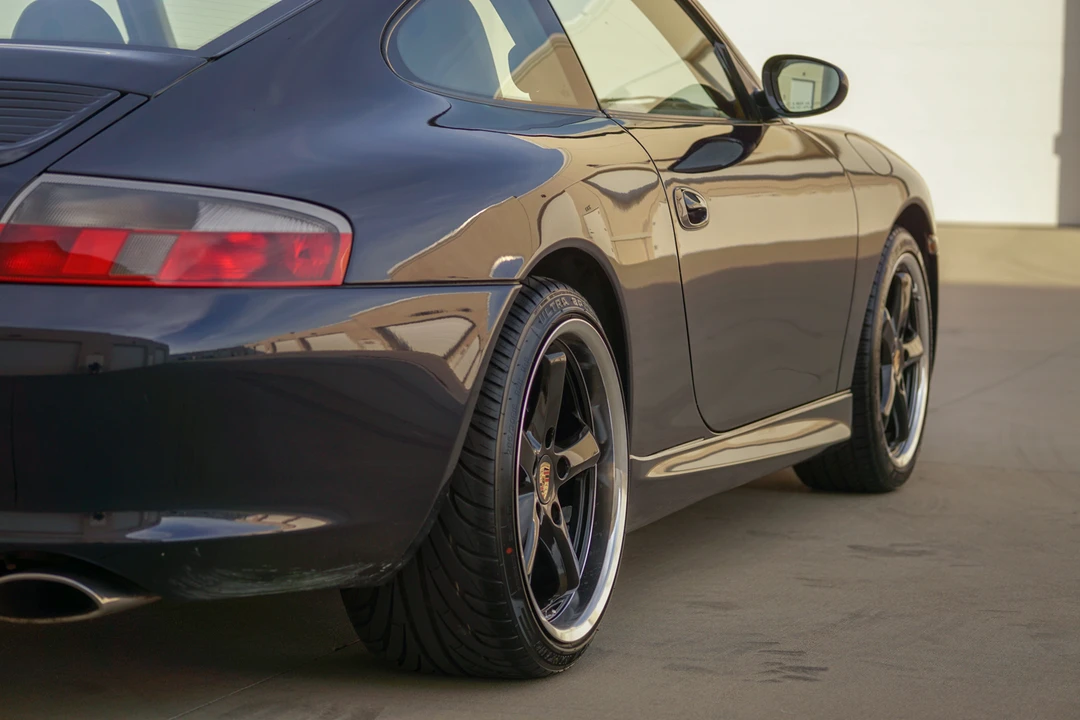 2003 Porsche 996 Carrera - Image 25 of 31
