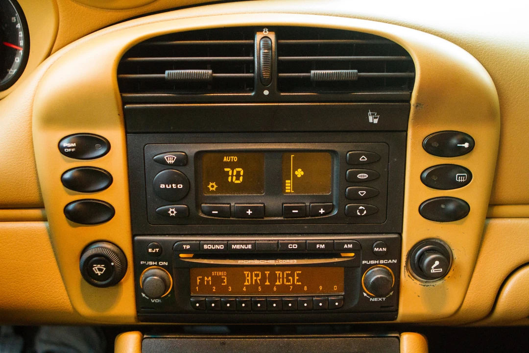 2003 Porsche 996 Carrera - Image 30 of 31