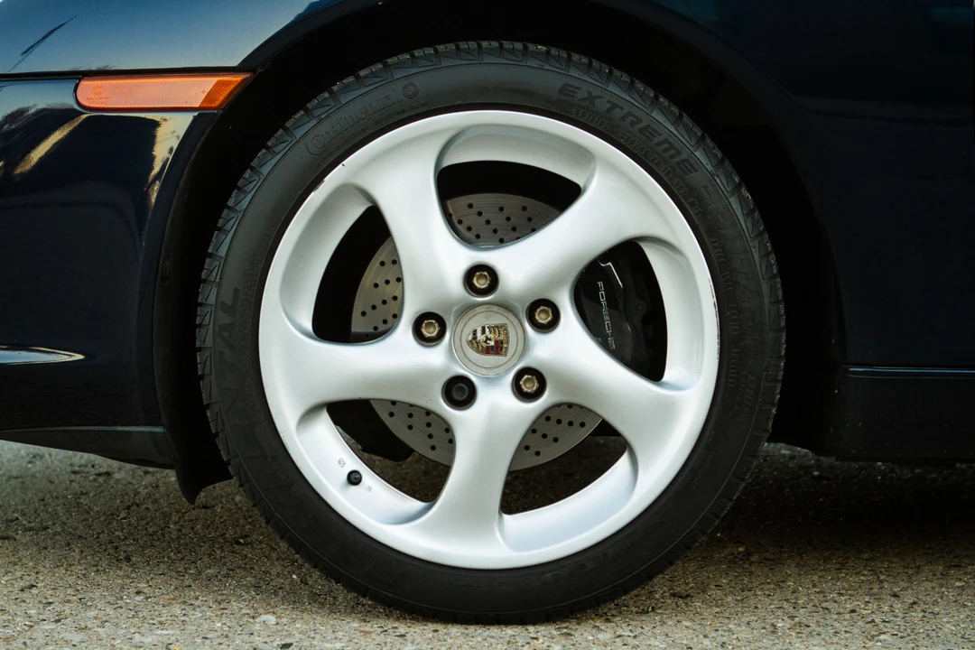 2003 Porsche 996 Carrera - Image 24 of 31