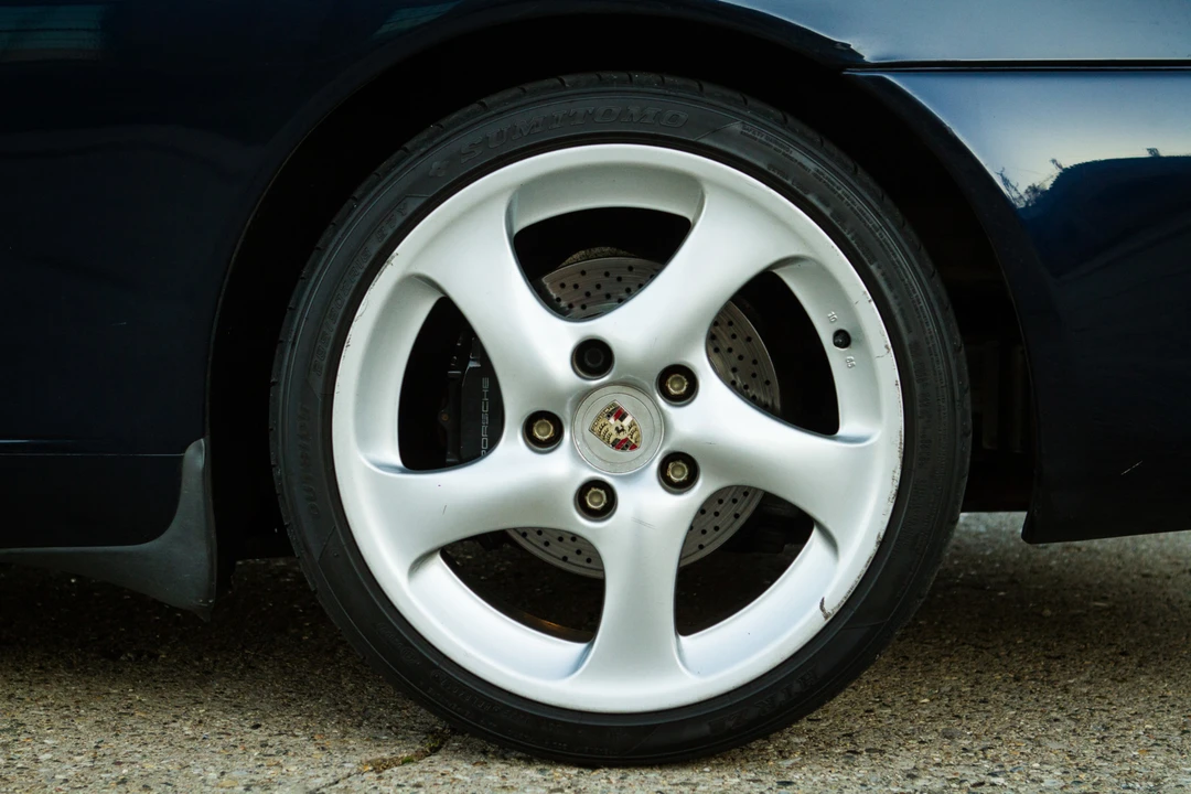2003 Porsche 996 Carrera - Image 25 of 31