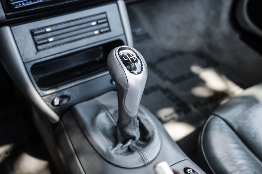2003 Porsche 996 Carrera - Image 12 of 31