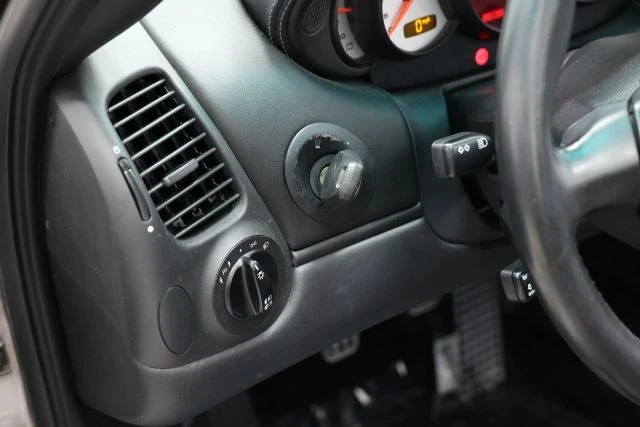 2003 Porsche 996 Carrera - Image 24 of 31