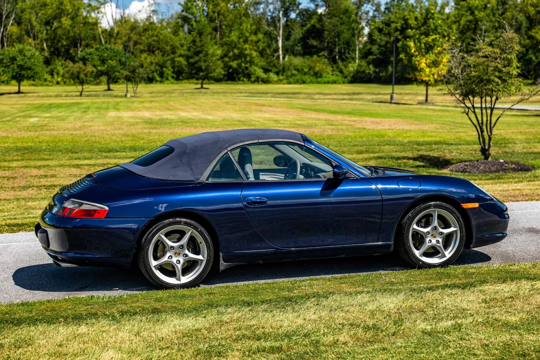 2003 Porsche 996 Carrera - Image 25 of 31