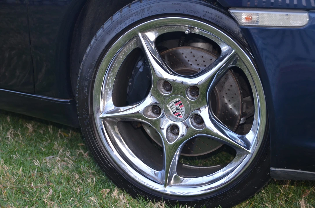 2003 Porsche 996 Carrera - Image 26 of 31