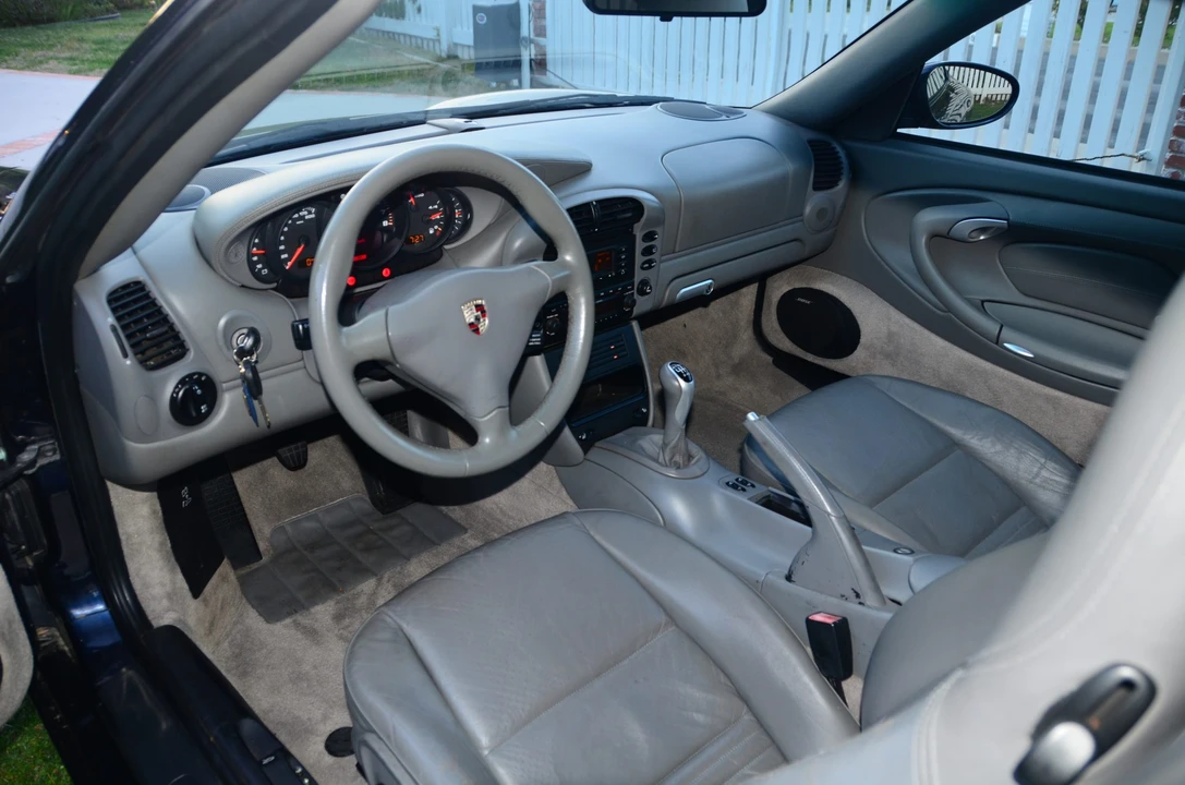 2003 Porsche 996 Carrera - Image 28 of 31