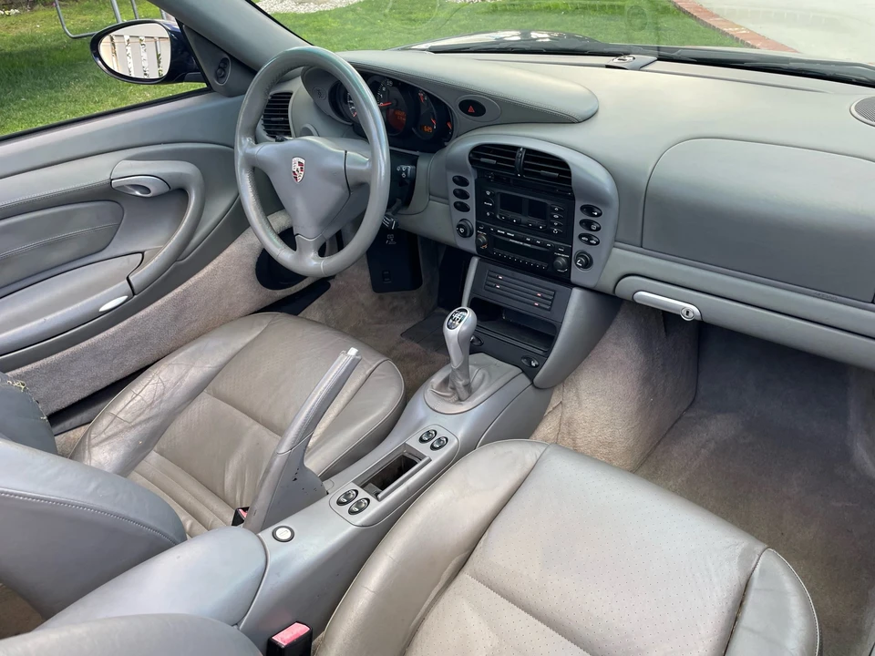 2003 Porsche 996 Carrera - Image 27 of 31