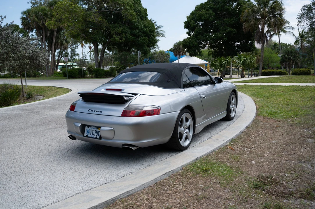 2003 Porsche 996 Carrera - Image 19 of 31