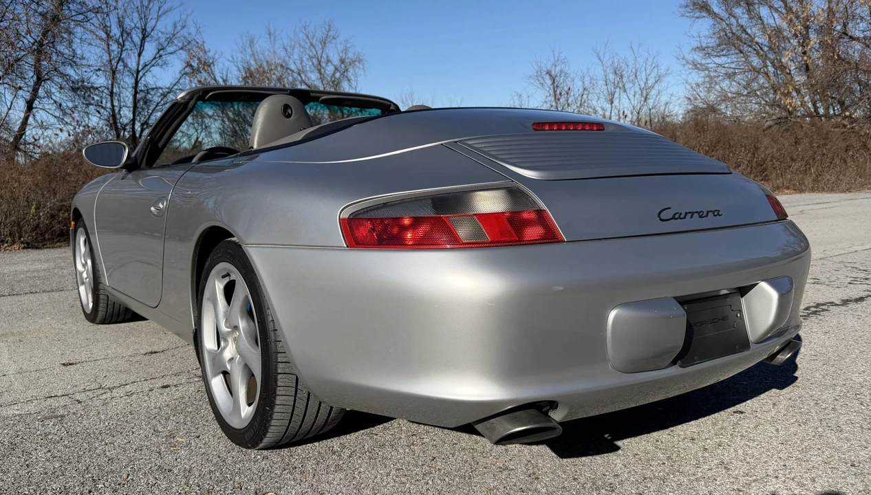 2003 Porsche 996 Carrera - Image 24 of 31