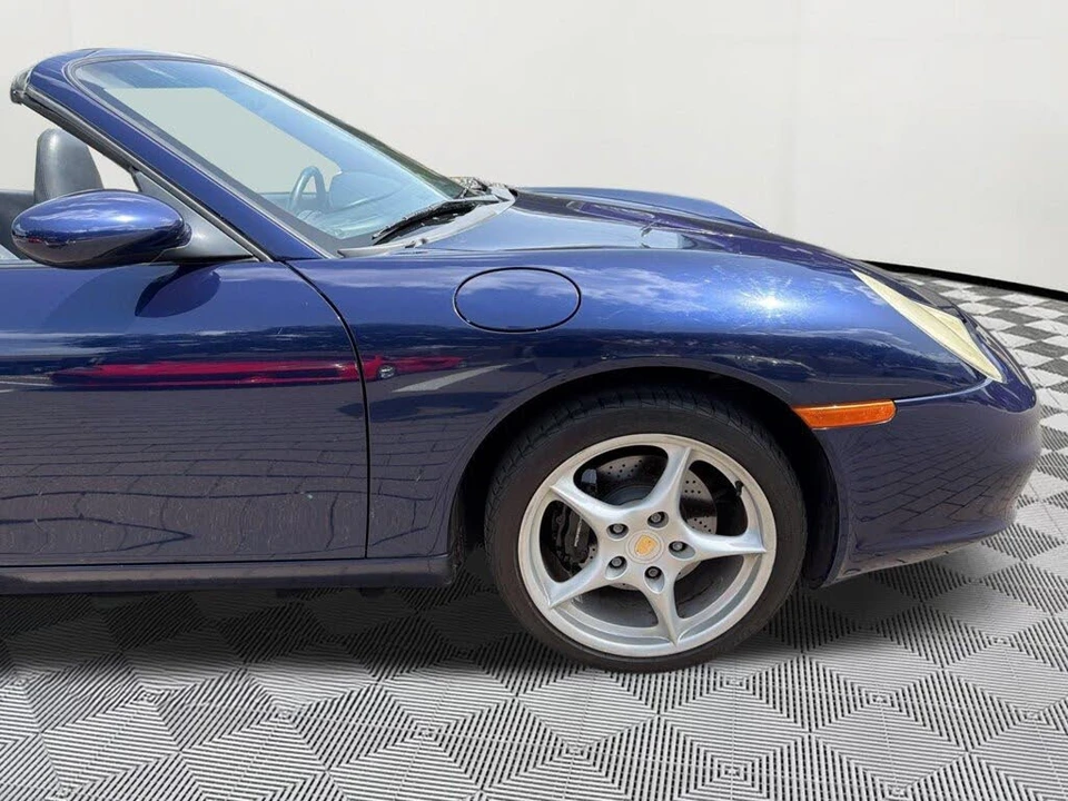 2003 Porsche 996 Carrera - Image 13 of 31